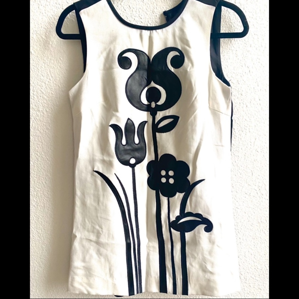 Ladies Black and White Flower Tank (S)